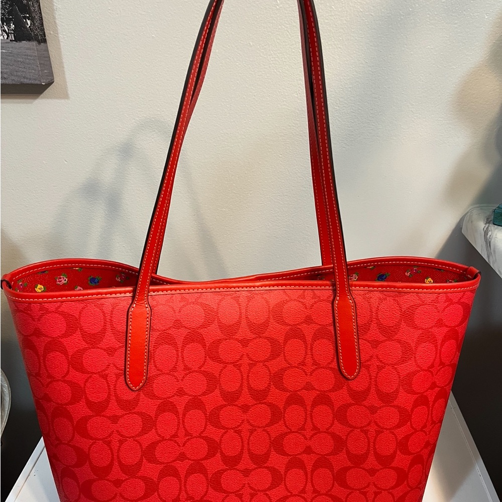 Coach City Tote New
